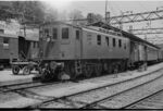 SGEG DH A SWN120 BLS-002: Lokomotive Ce 6/6 121 der Bern-Neuenburg-Bahn (BN) mit Reisezug in Bern