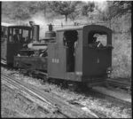 Dampflokomotive H 3 der Brienz Rothorn Bahn (BRB) mit Personenwagen in Brienz