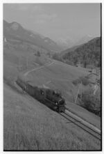 Extrazug der Rhätischen Bahn (RhB) mit Dampflokomotive G 4/5 108, Gepäckwagen D2 4052 sowie Personenwagen A2 1102 und B2 2060 zwischen Saas und Küblis