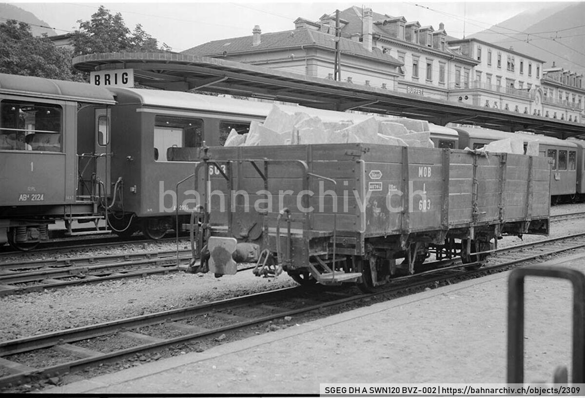 SGEG DH A SWN120 BVZ-002: Ehemaliger Güterwagen L 603 der Compagnie du Chemin de fer Montreux Oberland bernois (MOB) in Brig