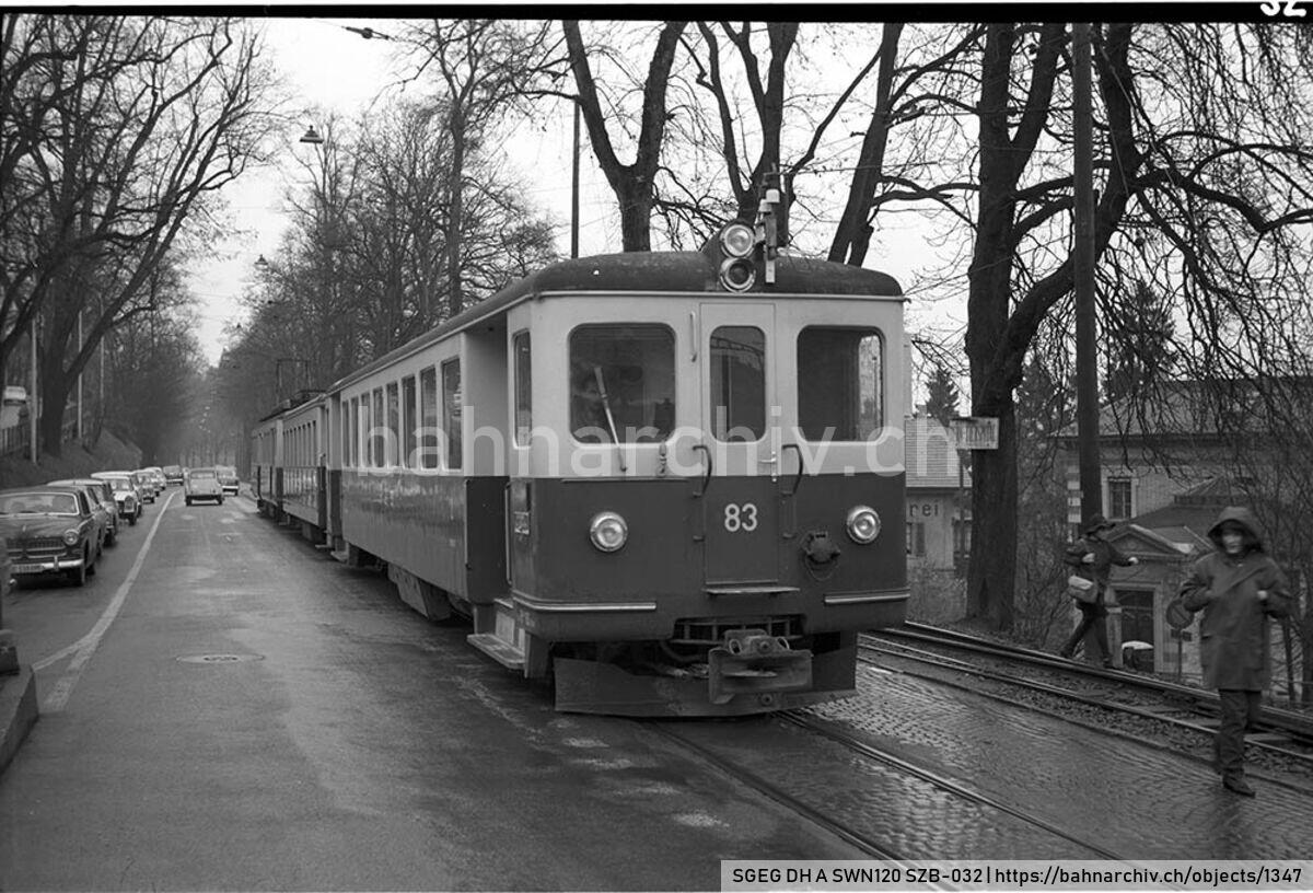 SGEG DH A SWN120 SZB-032: Zug der Solothurn-Zollikofen-Bern-Bahn (SZB) mit Steuerwagen Bt 83, Personenwagen B 67 - 69 und Triebwagen BDe 4/4 21 in Bern