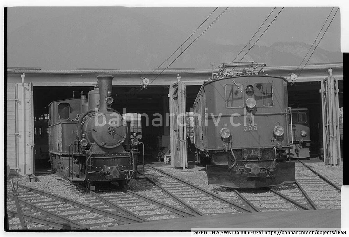 SGEG DH A SWN135 1006-026: Die Lokomotiven G 3/4 11 "Heidi" und Ge 4/6 355 der Rhätischen Bahn (RhB) in Igis